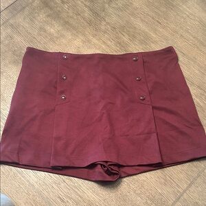 NWT H&M’s Women's Burgundy Button-Front Shorts